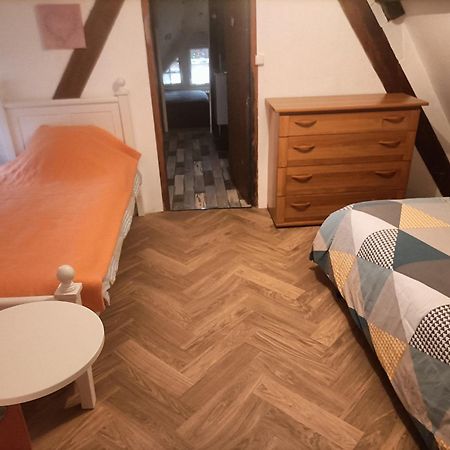 Chaumiere Du Chateau D'O Et Sa Mini Ferme ,Gite 21Couchages Goupil-Othon Экстерьер фото
